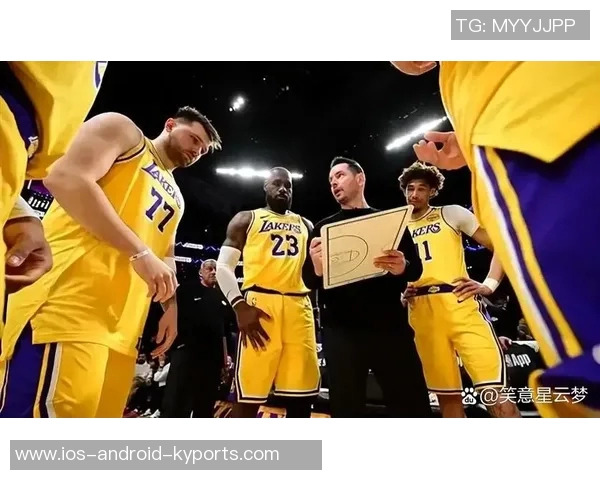 詹姆斯回忆与戴维斯的冠军之路感慨对独行侠的情感对决