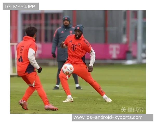 法媒报道曼联巴萨皇马争抢于帕拜仁仍在努力续约